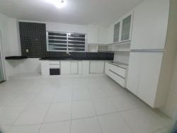 Apartamento para Venda em Santos - 2